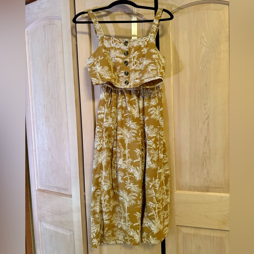American Eagle Outfitters Mustard and White Set